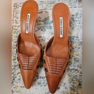 Manolo Blahnik vintage kitten heels